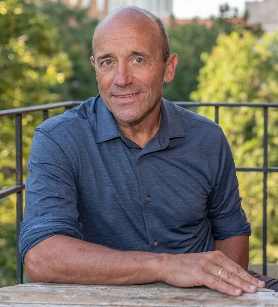 Portrait of Ken Valdiserri